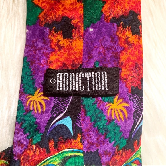 ❗️SOLD❗️$10 SALE🎉4/$30 1990’s Vintage Ocean Tie - Picture 4 of 7